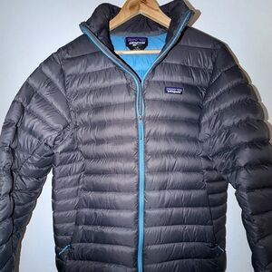 Patagonia Men's Down Sweater Puffer Jacket with Blue Accents